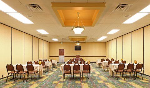 Holiday Inn Jonesboro Servizi foto